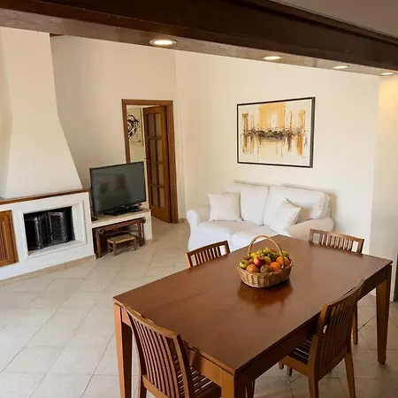 Nuras - L'olmo E Il Mare Beachfront Apartman *